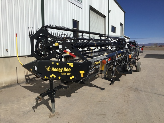 2023 Honey Bee GB36 Header Combine