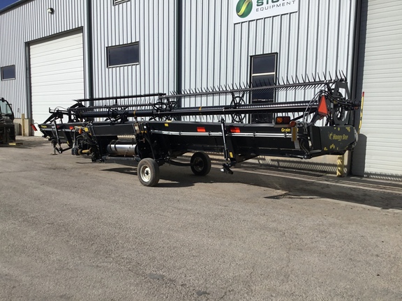 2023 Honey Bee GB36 Header Combine