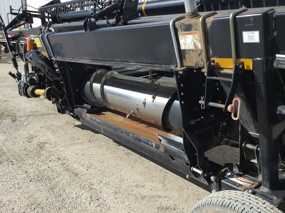 2023 Honey Bee GB36 Header Combine