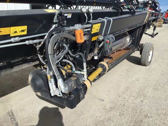 2023 Honey Bee GB36 Header Combine