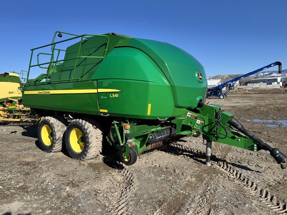 2019 John Deere L341 Baler/Big Square