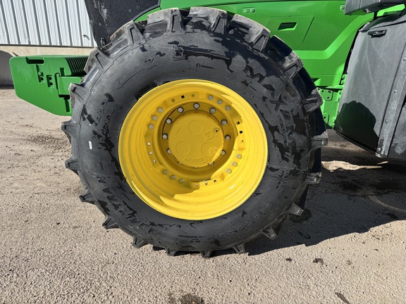 2019 John Deere 7230R Tractor
