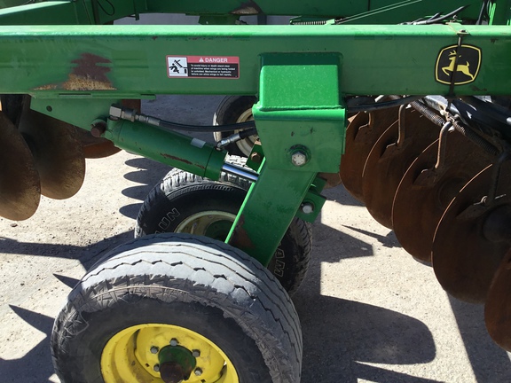 2003 John Deere 650 Disk