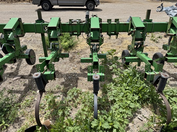 1997 John Deere 856 Cultivator RowCrop