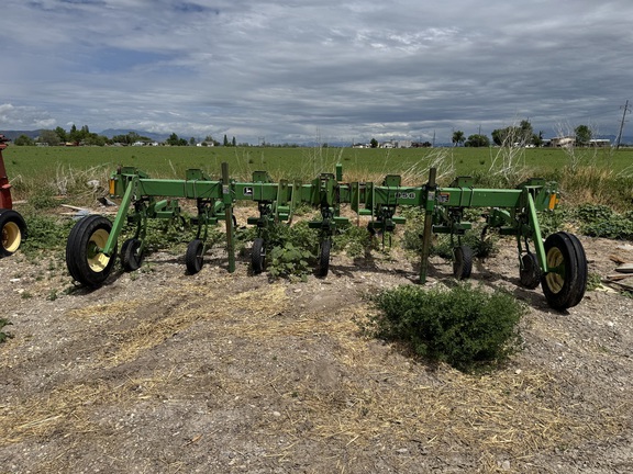 1997 John Deere 856 Cultivator RowCrop
