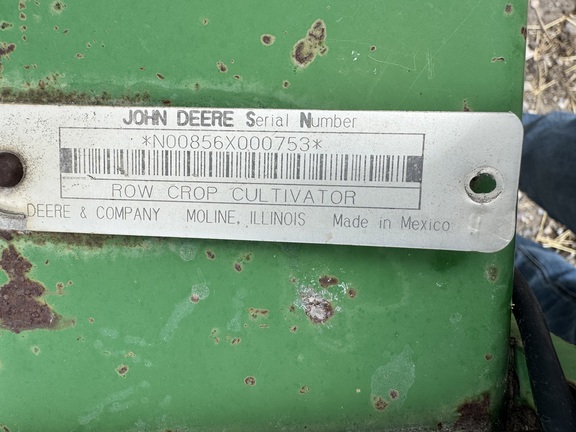 1997 John Deere 856 Cultivator RowCrop