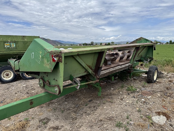 1990 John Deere 643 Header Corn Head