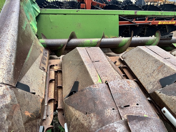 1990 John Deere 643 Header Corn Head