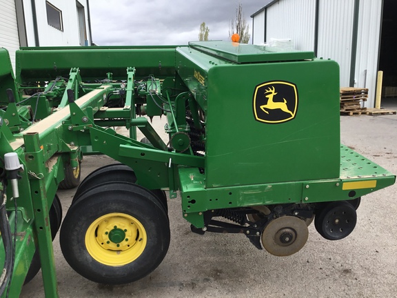 2012 John Deere 455 Drill