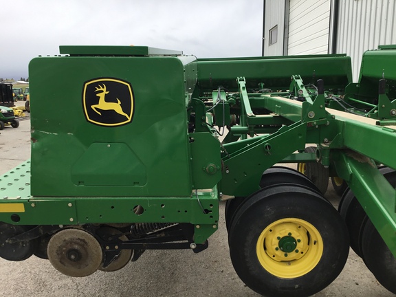 2012 John Deere 455 Drill