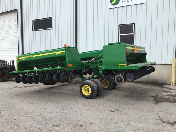 2012 John Deere 455 Drill