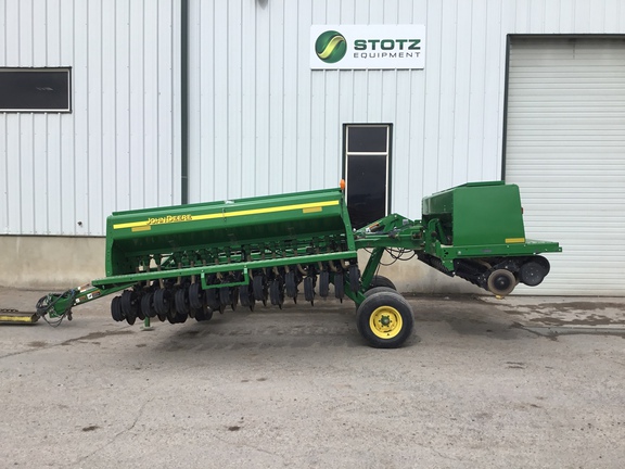 2012 John Deere 455 Drill