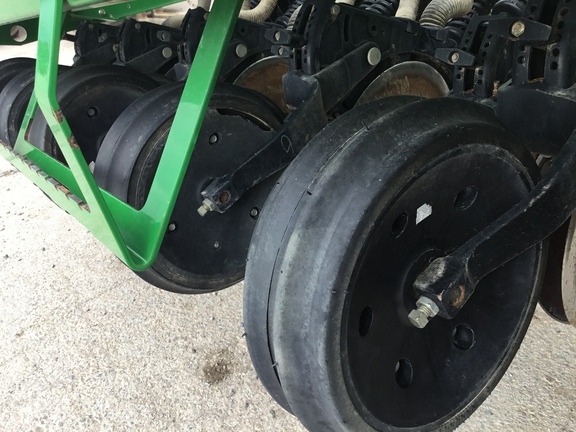 2012 John Deere 455 Drill