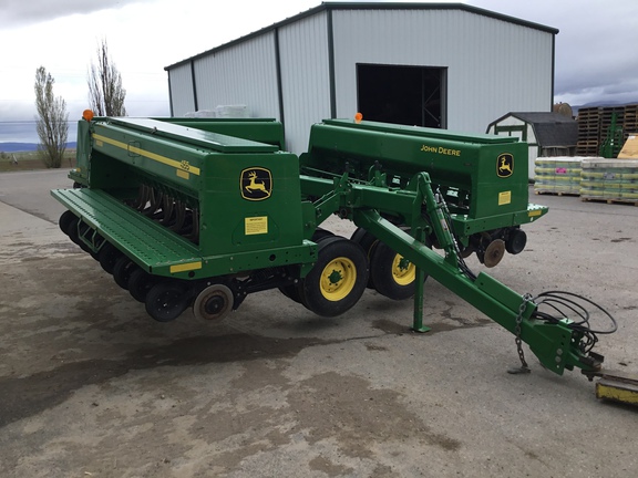 2012 John Deere 455 Drill