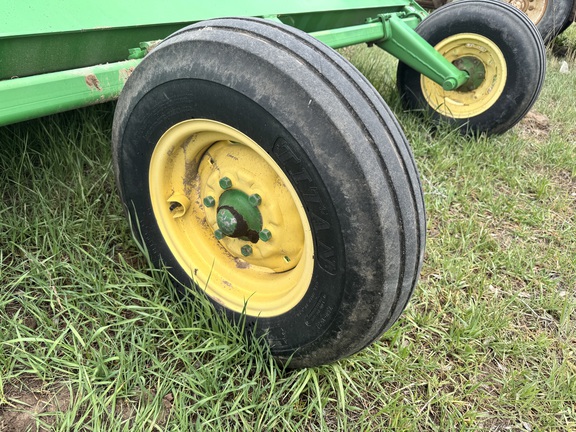 2014 John Deere 520 Shredder