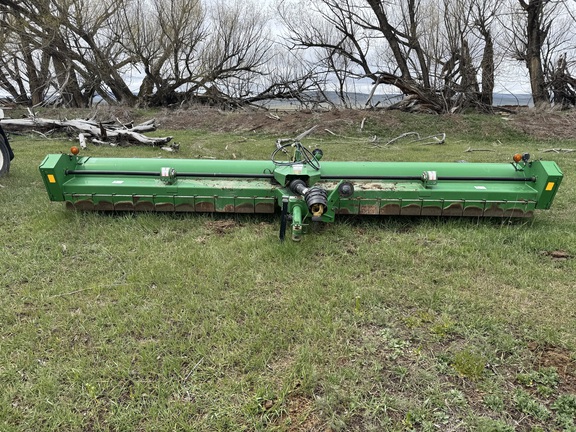 2014 John Deere 520 Shredder