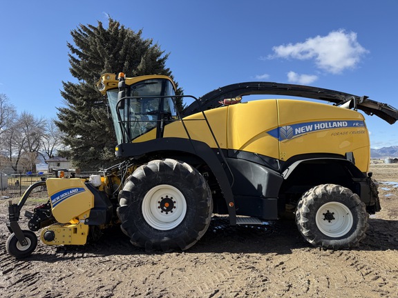 2015 New Holland FR700 Forage Harvester