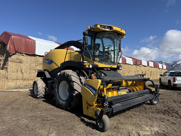 2015 New Holland FR700 Forage Harvester