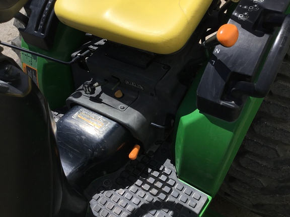 2007 John Deere 2520 Tractor Compact