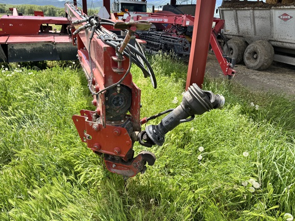 2013 New Holland H7450 Mower Conditioner