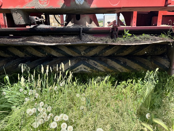 2013 New Holland H7450 Mower Conditioner