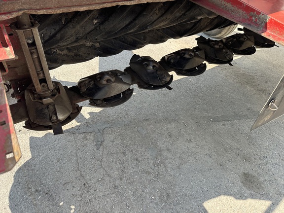 2013 New Holland H7450 Mower Conditioner