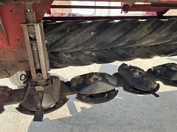 2013 New Holland H7450 Mower Conditioner