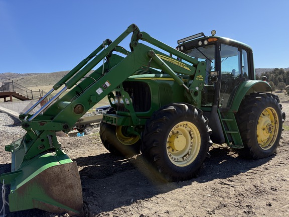 2006 John Deere 7420 Tractor