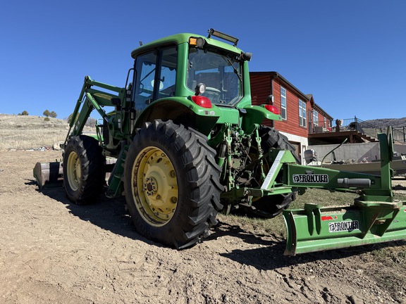 2006 John Deere 7420 Tractor