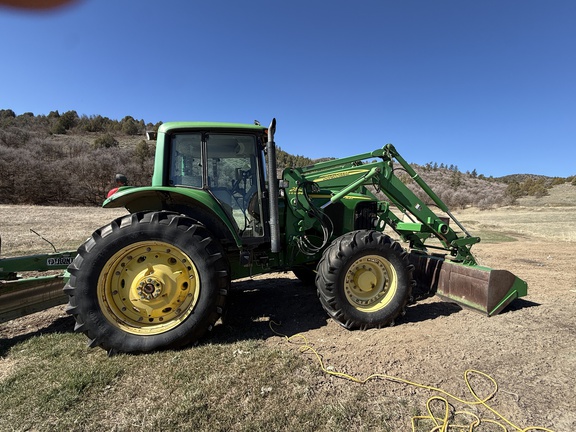 2006 John Deere 7420 Tractor