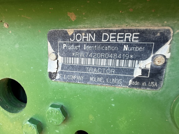2006 John Deere 7420 Tractor