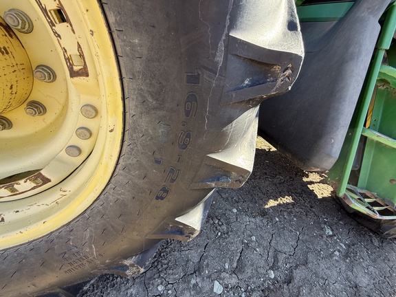 2006 John Deere 7420 Tractor