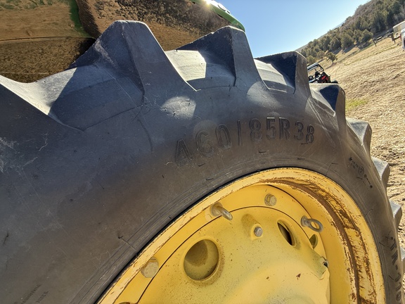 2006 John Deere 7420 Tractor