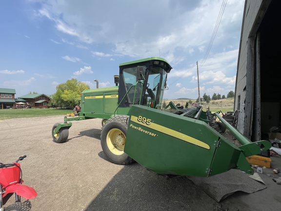 2004 John Deere 4895 Windrower