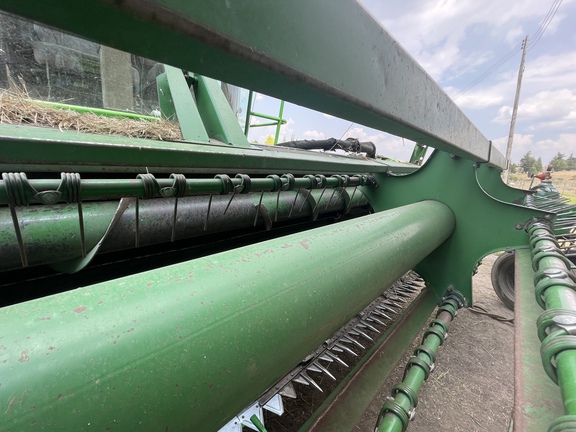 2004 John Deere 4895 Windrower