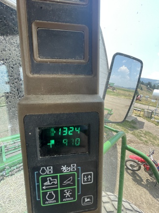 2004 John Deere 4895 Windrower
