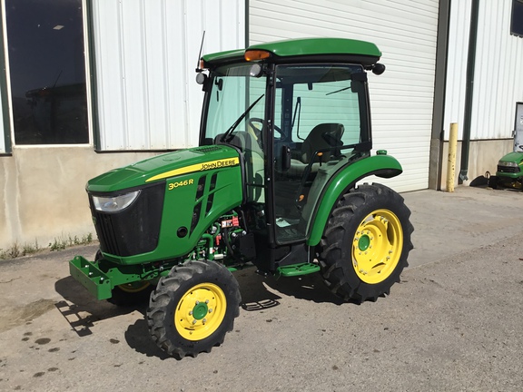 2019 John Deere 3046R Tractor Compact