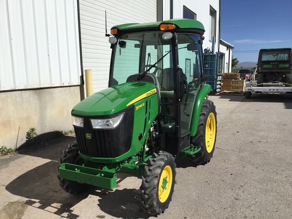 2019 John Deere 3046R Tractor Compact