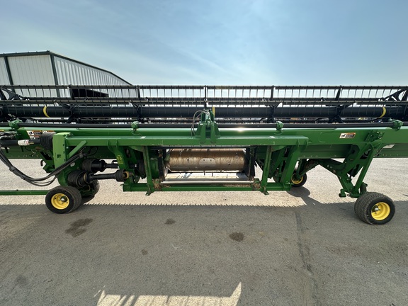 2014 John Deere 630D Header Combine