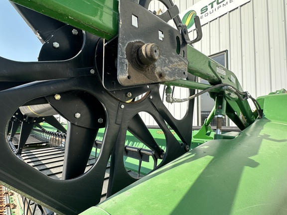 2014 John Deere 630D Header Combine