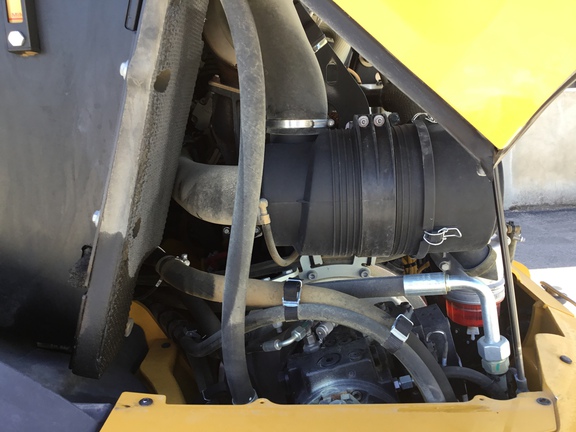 2023 John Deere 244 P Compact Utility Loader
