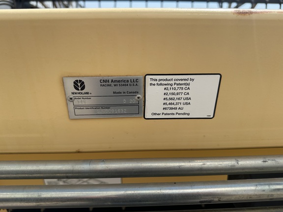 2009 New Holland 94C-42 Header Combine