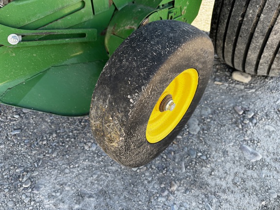 2016 John Deere 569 Premium Baler/Round