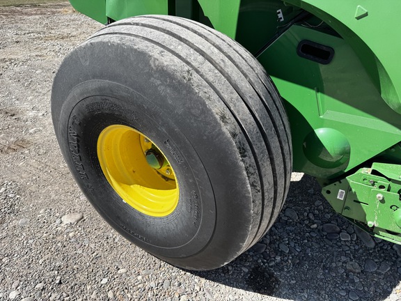 2016 John Deere 569 Premium Baler/Round