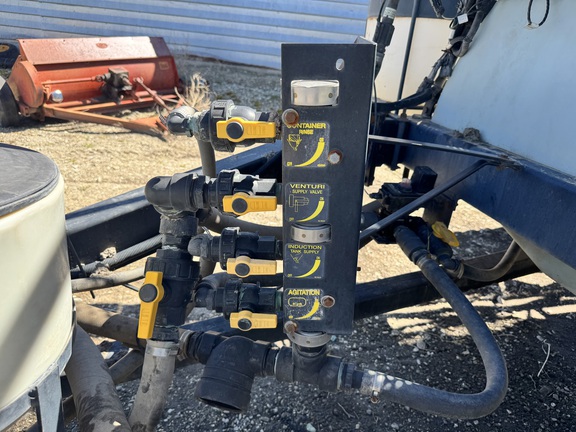 2002 Flexi-Coil 67XL Sprayer