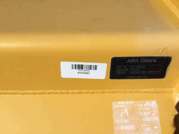 John Deere AT413237 Misc