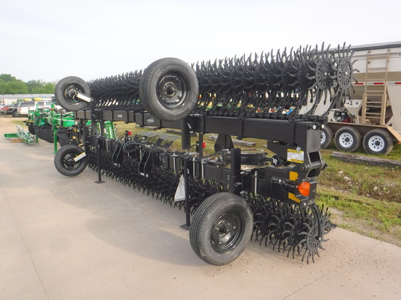 2020 Yetter 3541 Rotary Hoe