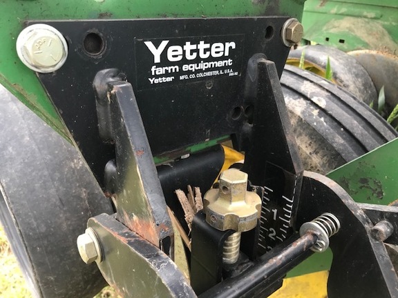 Yetter 2967-004 Planter Attachment