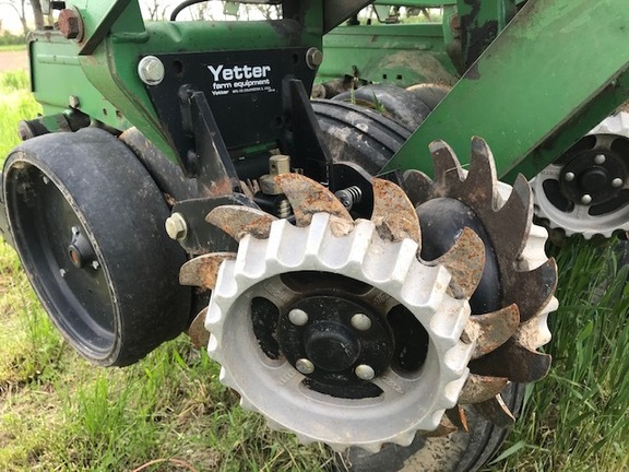 Yetter 2967-004 Planter Attachment