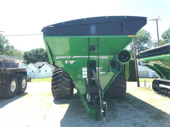 2018 Brent V1300 Grain Cart